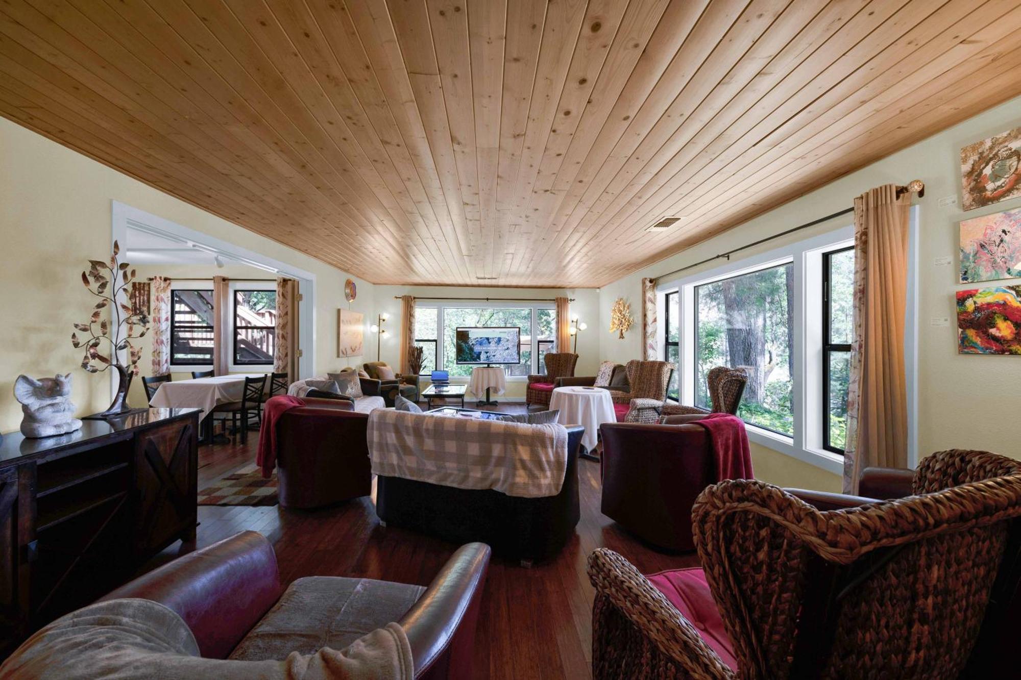 The At Shasta 3* Lakehead