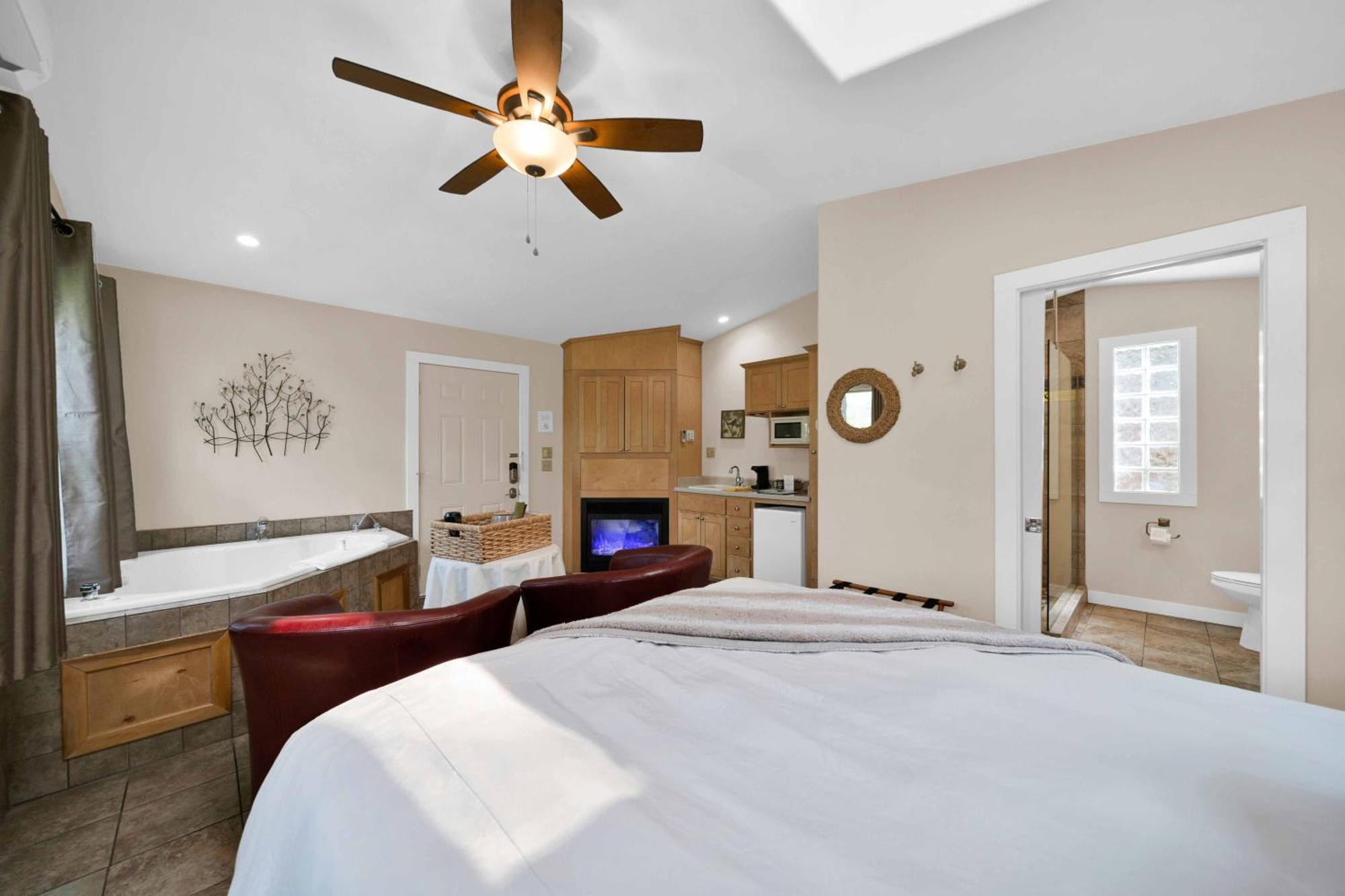 The At Shasta 3* Lakehead